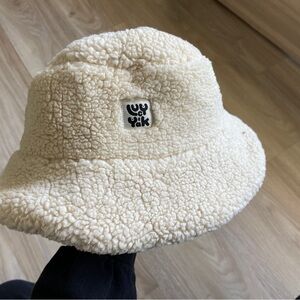 Lucy and yak fleece bucket hat
